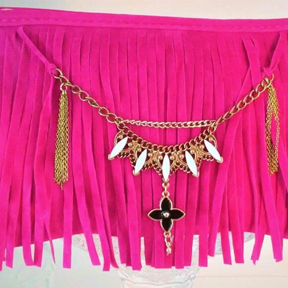 CROSSBODY Fringed Purse Fuscia Pink BOHEMIAN Beaded Chain Flower Charm Gypsy - Picture 3 of 11